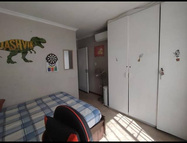 2 BEDROOM APARTMENT FOR SALE IN HEUWELSIG ESTATE